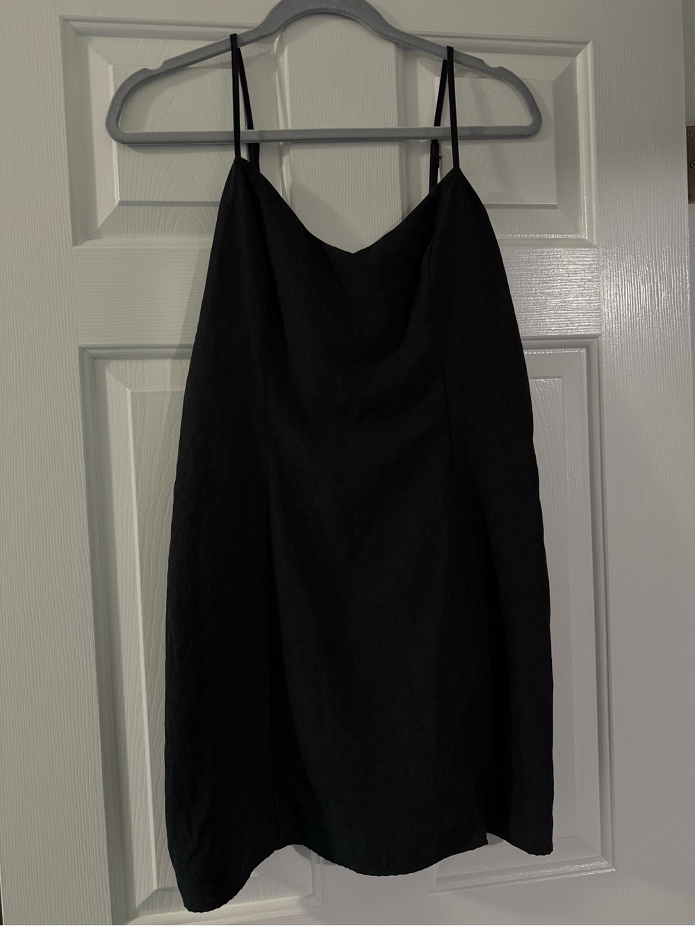 NWT Forever 21 Black Solid Mini Slip Dress V-Neck Sleeveless Zip Straps Size M
